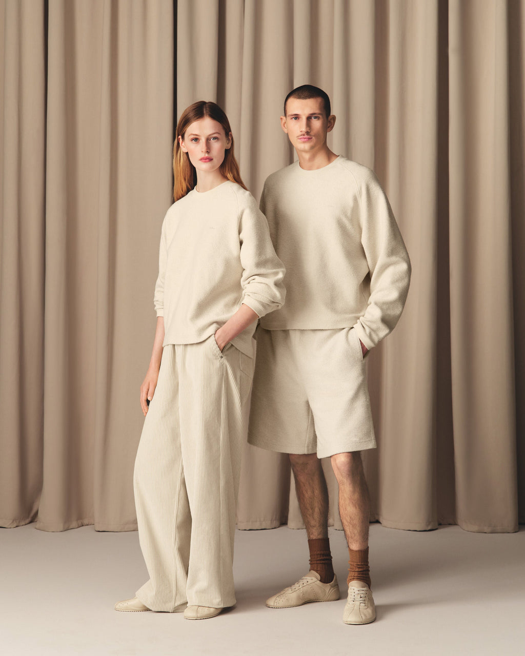 Sweatshirt Blanc Col Rond Manches Raglan En Coton