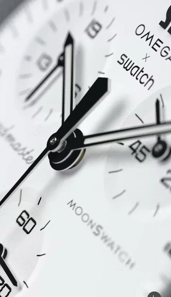 OMEGA x SWATCH - Moonswatch 1965
